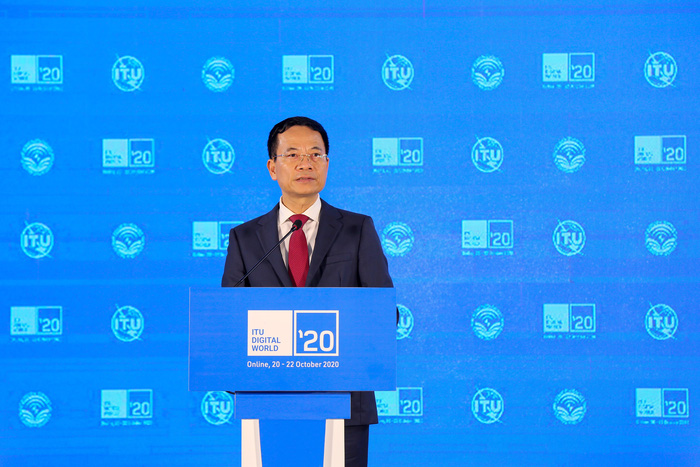 Bộ trưởng Nguyễn Mạnh Hùng: Năm 2020 là một năm đặc biệt với ngành ICT toàn cầu, khi những thách thức do đại dịch Covid-19 tạo ra đã đặt lên vai những người làm ICT trọng trách và cơ hội để bứt phá.