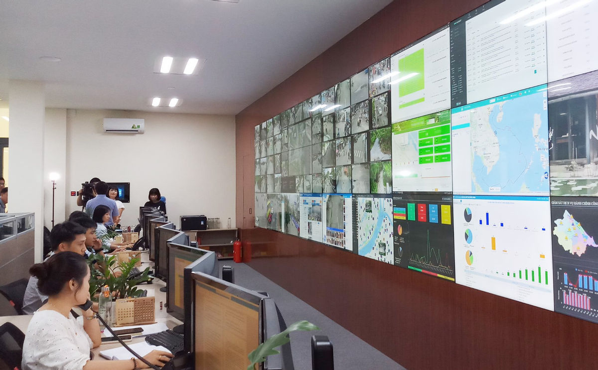 Giám sát môi trường thông qua dữ liệu tại Trung tâm giám sát, điều hành đô thị thông minh tỉnh Thừa Thiên Huế
